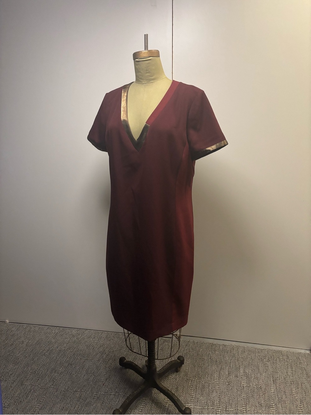 Anne Klein Burgundy V-Neck Short Sleeve Dress with Gold Trim